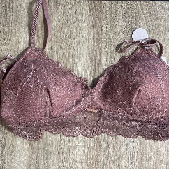 Danskin Other - DANSKIN/NWT Bralette Sz large (36B)